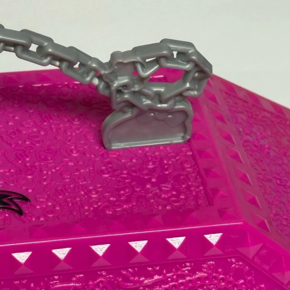 Monster High Create a Monster Design Lab Coffin Only 2011 Pink Black